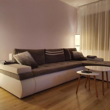 Over The River Apartment Tartu Esterno foto