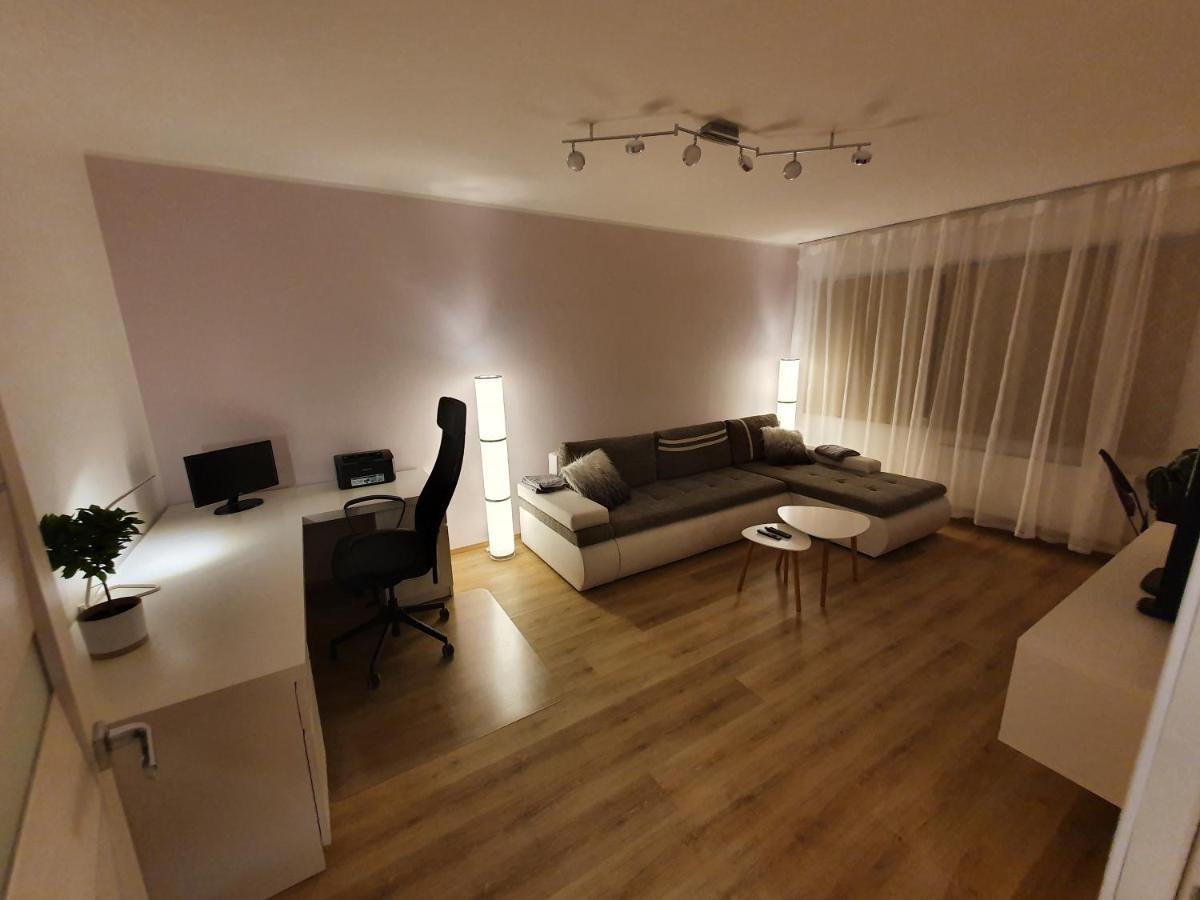 Over The River Apartment Tartu Esterno foto