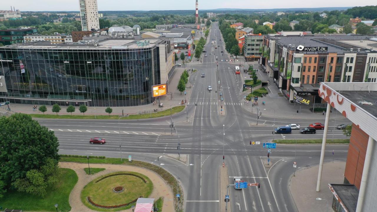 Over The River Apartment Tartu Esterno foto